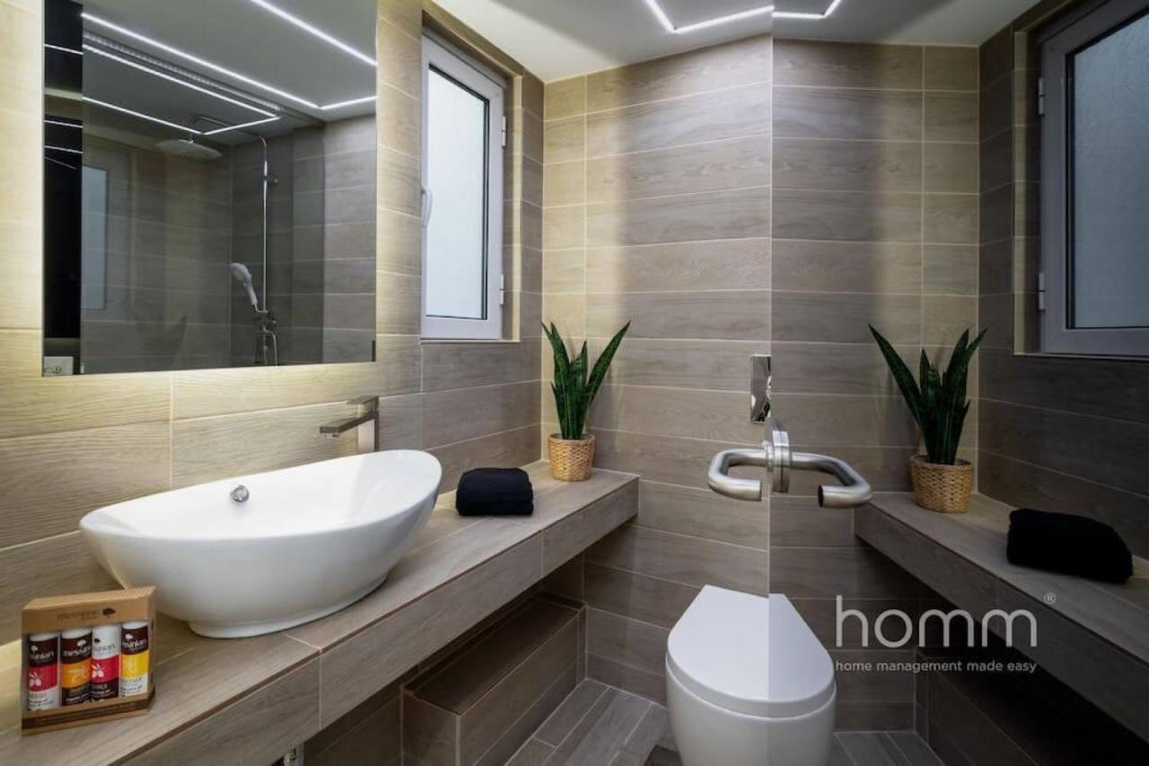 34Sqm Minimal Homm Apartment With Acropolis View Athens Exterior photo